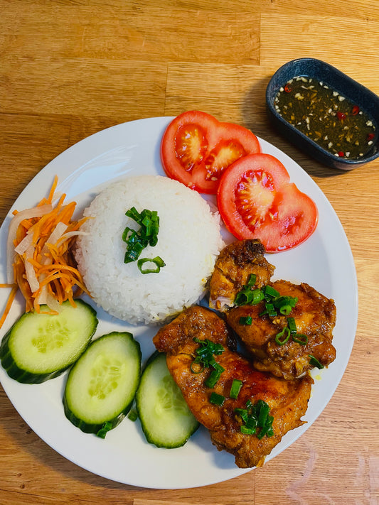 Cơm Đùi Gà Ram - Gestoofde kippendijen met rijst (NIEUW!!!)