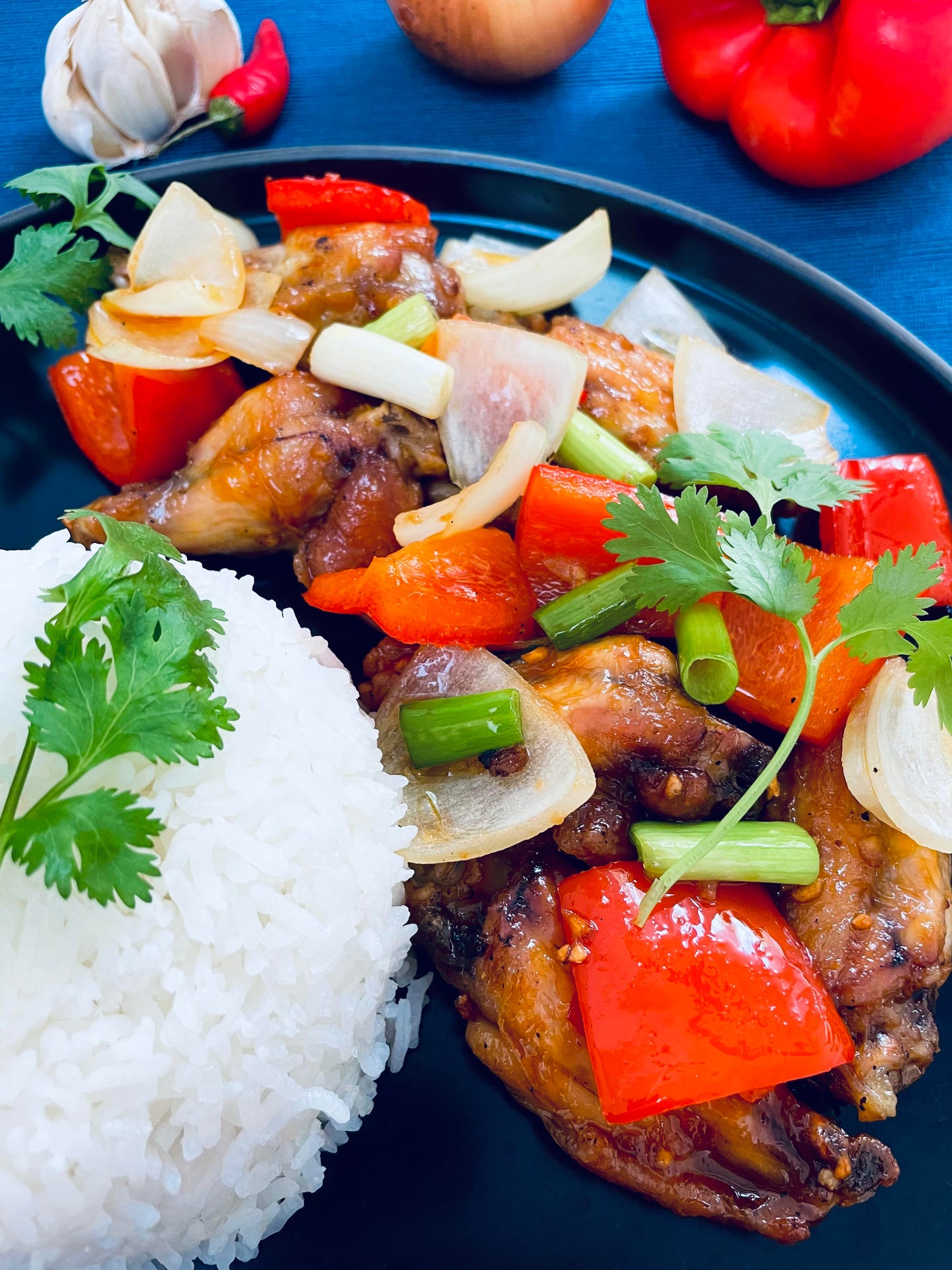 Cơm Cánh Gà Chiên Mắm Ớt - Vietnamese geglaceerde kippenvleugeltjes